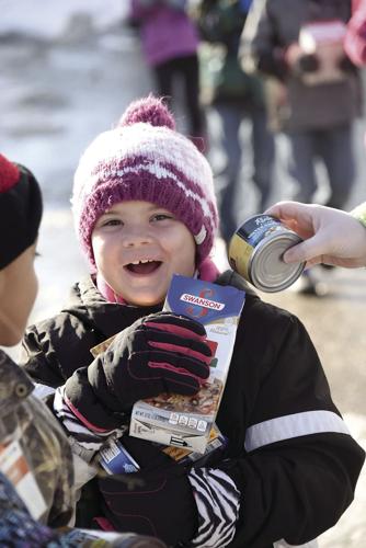 11-15-19 Conway El food drive