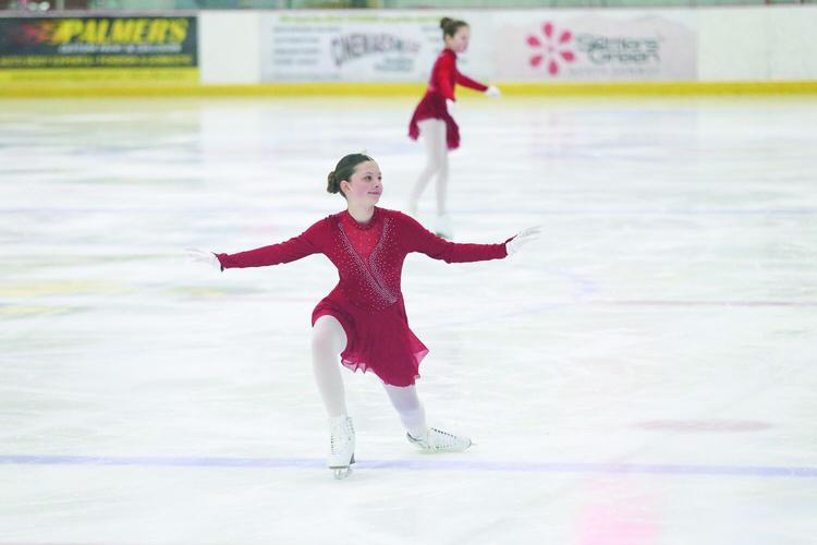 12-13-25 MWV Skating Show lunge
