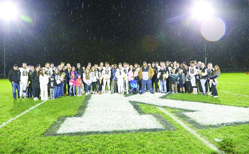 10-24-25 KHS FB seniors whole group