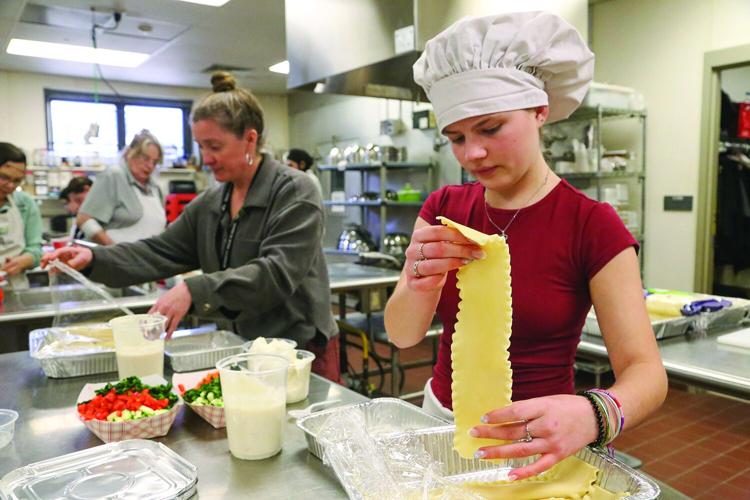 04-10-26 KHS Cooking Workshop placing noodles
