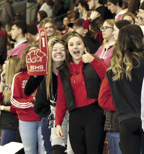Berlin-Gorham hockey - finals - two fans