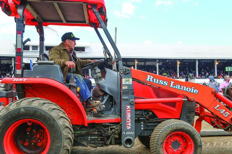10-05-26 Fryeburg Fair woodsmens russ lanoie tighter