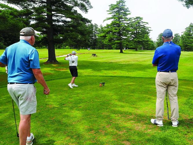 GOLF COLUMN - White Mountain Seniors at the Mapoewood - Ed Chappee drive