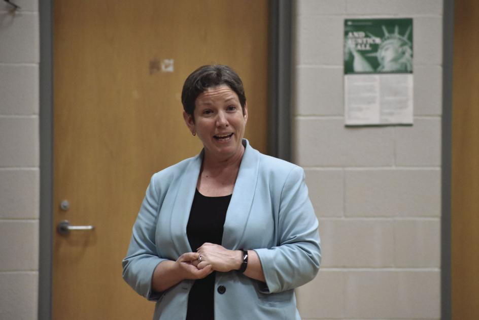 SAU 13 board makes superintendent job offer