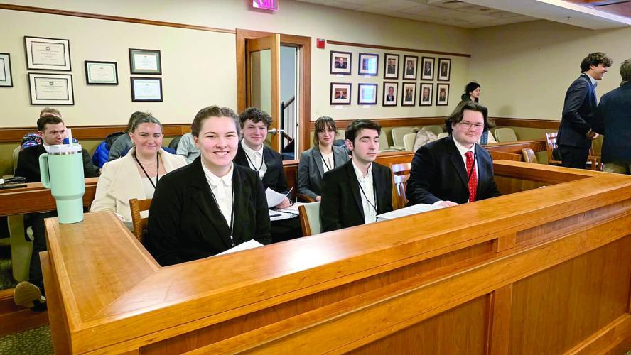 KHS Mock Trail Team - Kennett High team in court
