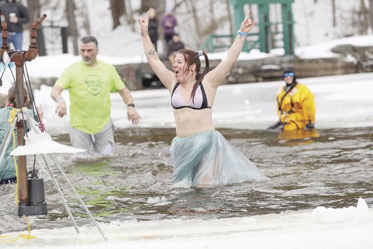 02-17-24 HH Freezing cheering