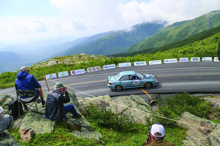 08-09-26 Climb to the Clouds spectators behind