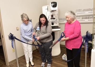 Ribbon cutting 1.JPG