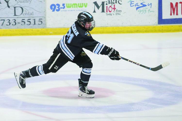 02-18-26 KHS-BG Hockey coleman shot