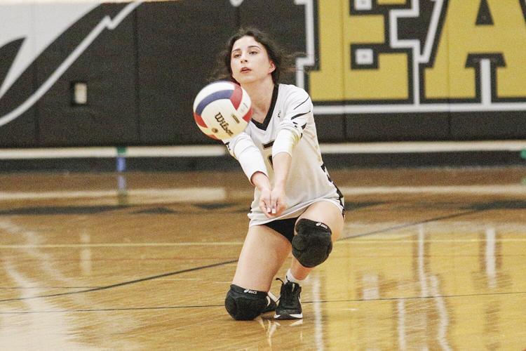 09-29-22 KHS VB adams bump low