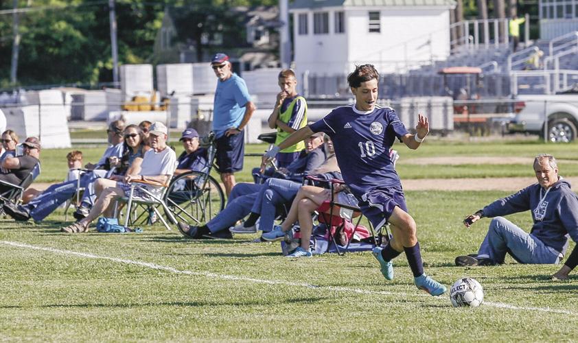 Fa Boys Scocer - Rafael Ajimura on the wing