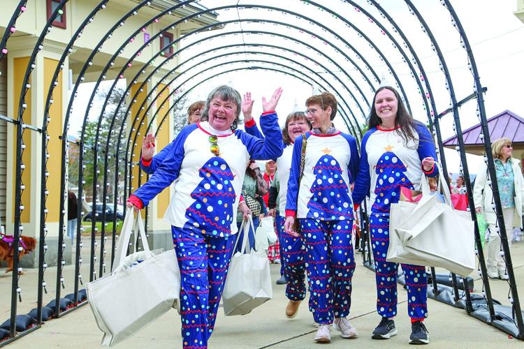 11-08-25 Bring a Friend parade waves and smiles