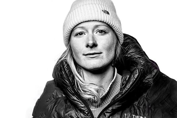 Caite Zeliff Headshot