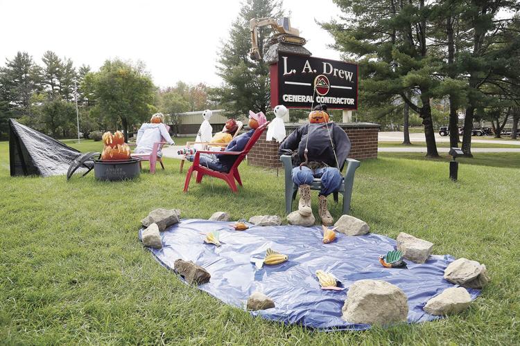 10-05-21 Pumpkins la drew wide