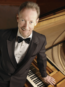 Andrew Willis to perform Bach Partitas at the Medallion Opera House