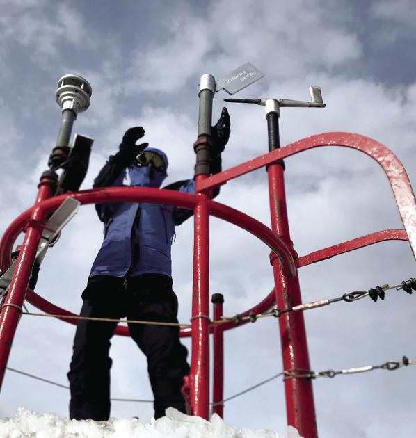 Eagles create weather vane for Mount Washington's summit