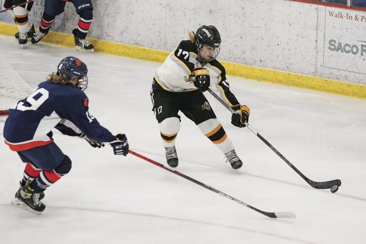 02-21-22 KHS Hockey silvia pass around