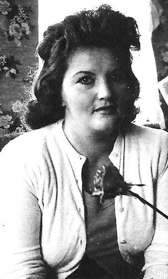 Elizabeth A. (Entwistle) Knott