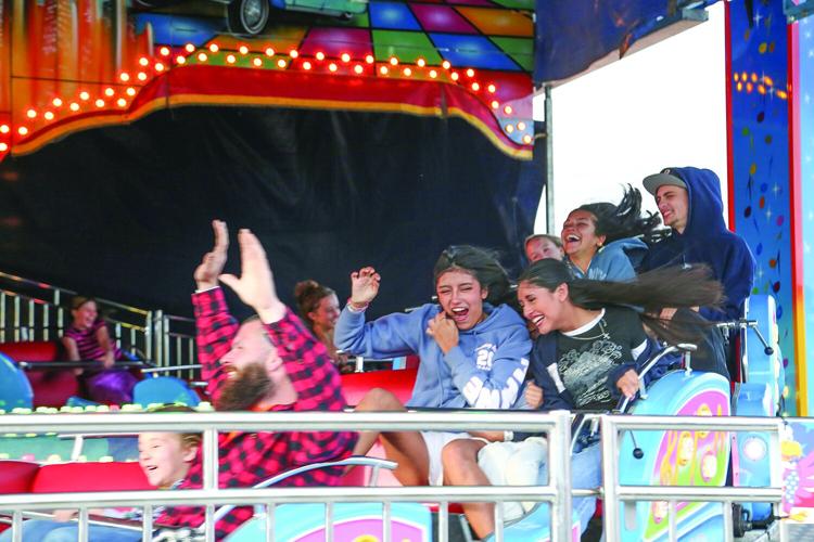10-04-26 Fryeburg Fair ride tight