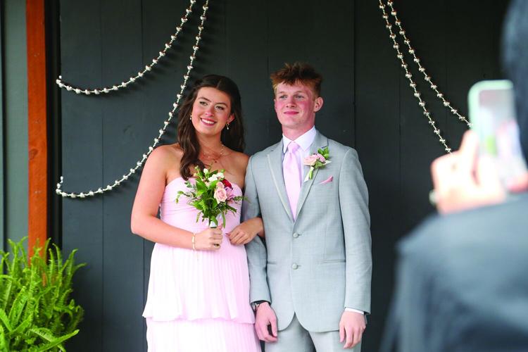 05-09-26 KHS Prom pose medium