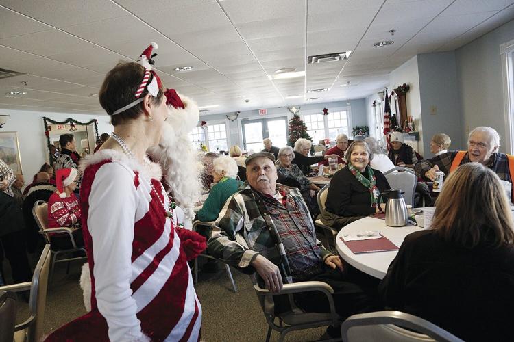 12-20-22 Santa at Gibson talking wider