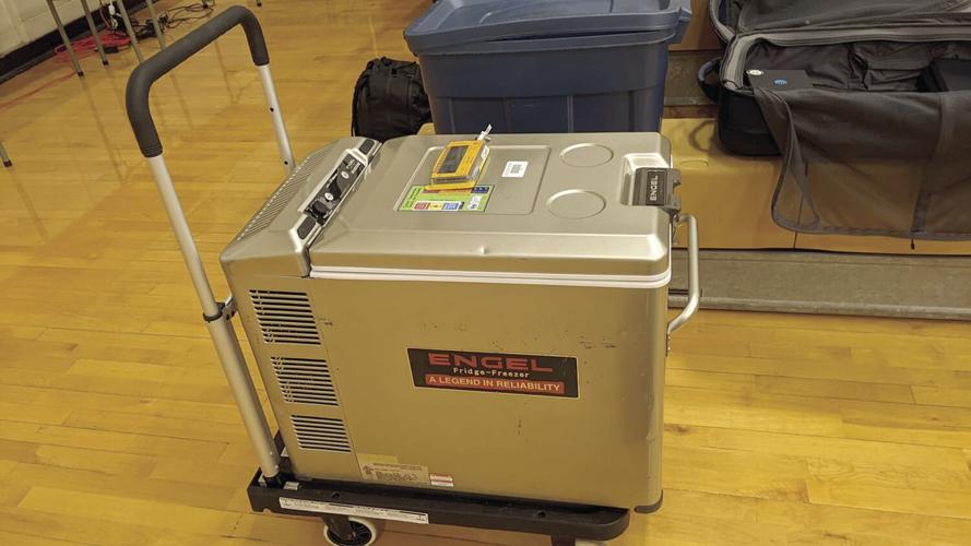 SAU 9 vaccine - Moderna storage freezer