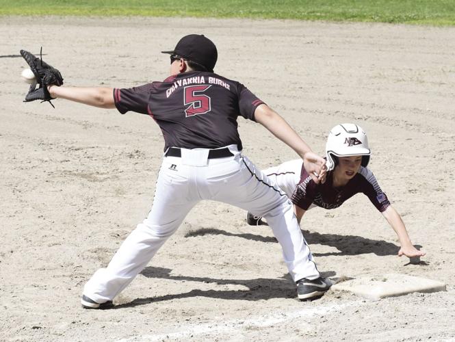 Home Run Bulldogs - Guillermo Chavarria Burns at first