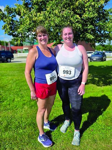 Bridgton 4 on the Fourth - Stephanie and Rachel Miller