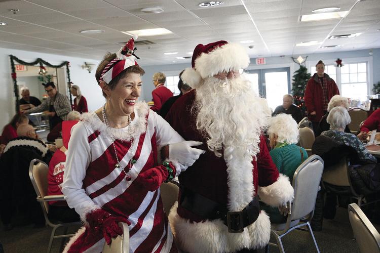 12-20-22 Santa at Gibson tightest