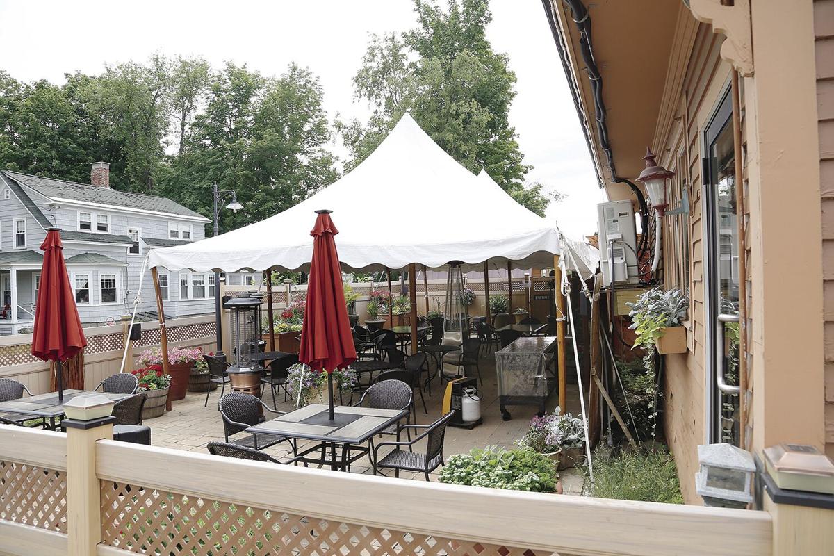 north conway nh restaurants with outdoor seating