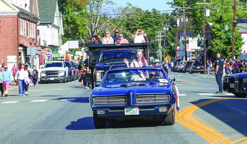 09-12-26 Mud Bowl Parade ms teen