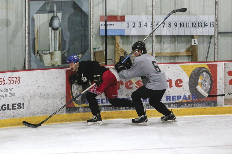 11-26-22 KHS Hockey Alum smith-shaw along boards
