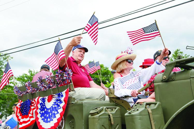 07-04-25 Fourth Parade bartlett frw medium