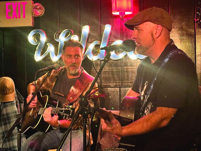 Valley Voice - Jonathan Sarty and Jeremy Dean at Hoot Night
