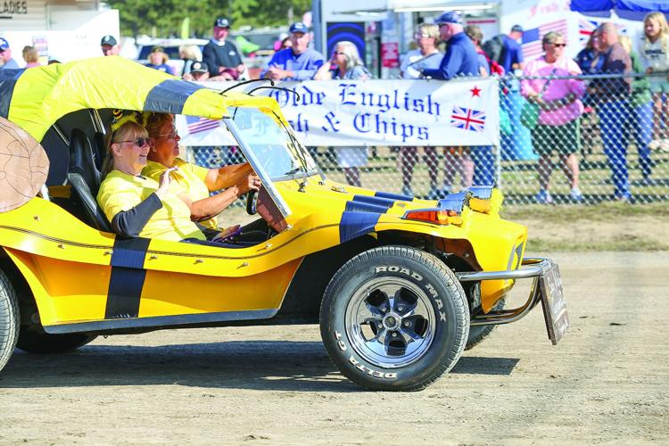 10-04-25 Fryeburg Fair garden club bee car