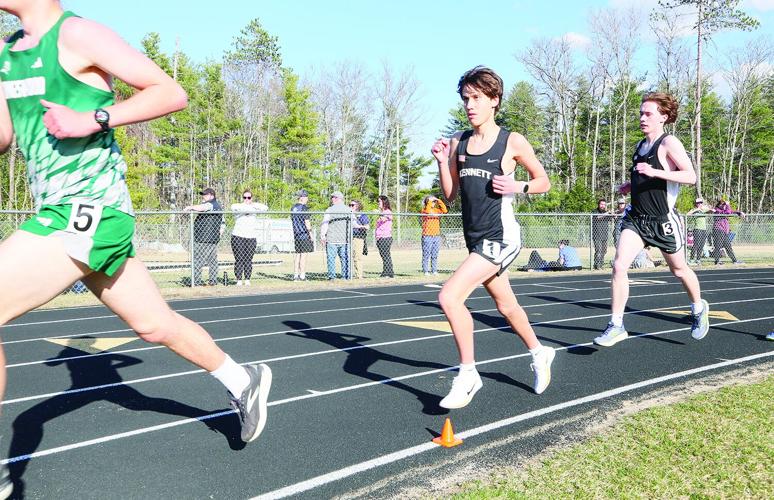 04-22-25 KHS Track 1600m khs boys pair