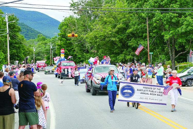07-04-25 Fourth Parade bartlett wide best