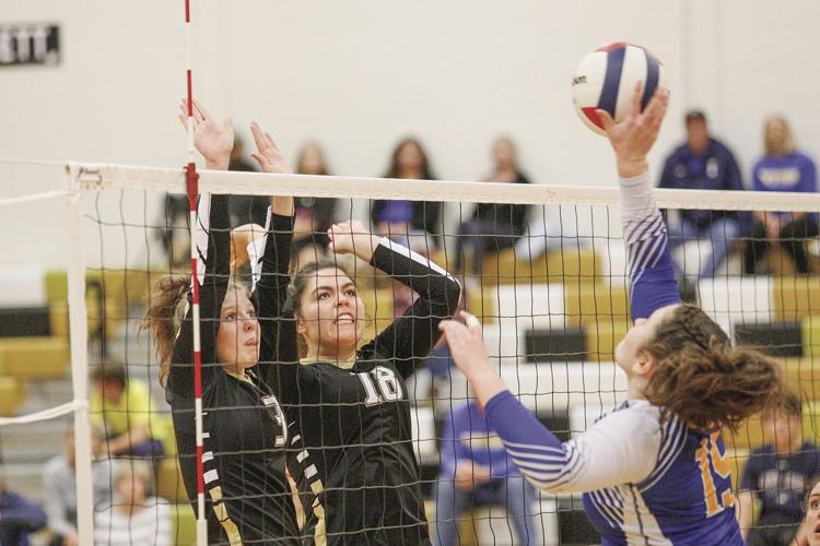 09-29-22 KHS VB boynton and mahoney block