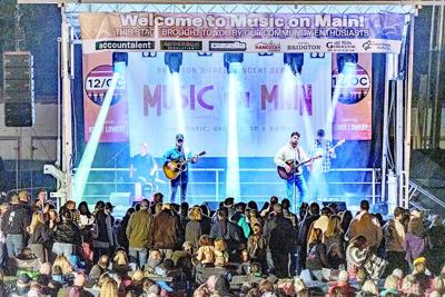 music on main