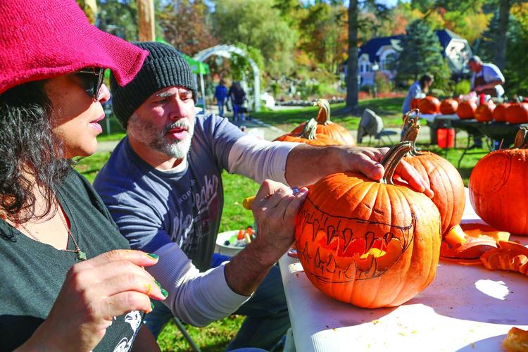 10-18-25 Jackson Pumpkin Carving demo technique