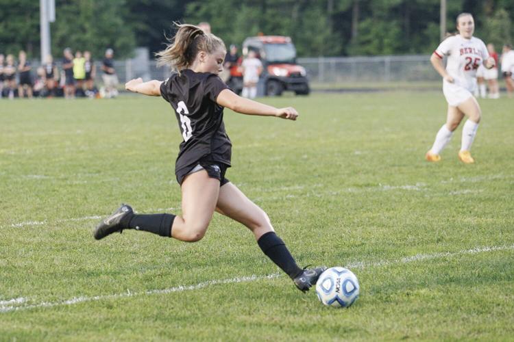 09-06-23 KHS WSOC sanfilippo kick