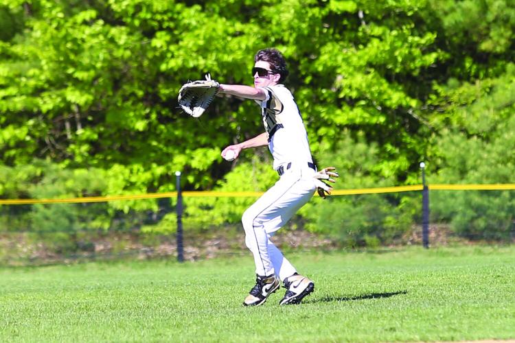 05-22-26 KHS BB robertson outfield 2