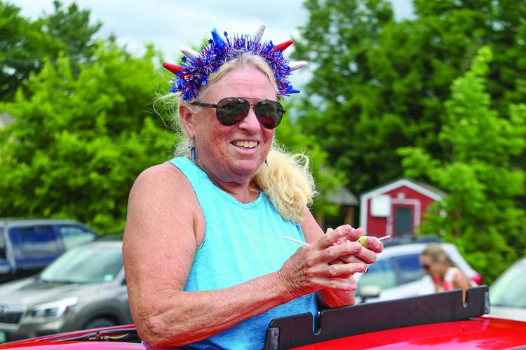 07-04-25 Fourth Parade bartlett tight toss