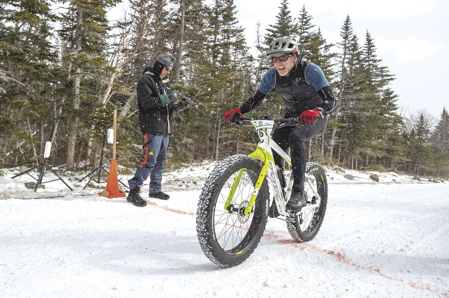 ski shoe and fat bike to the clouds