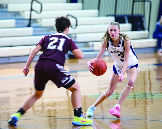 FA Girls Basketball - Presli Knapp dribbles