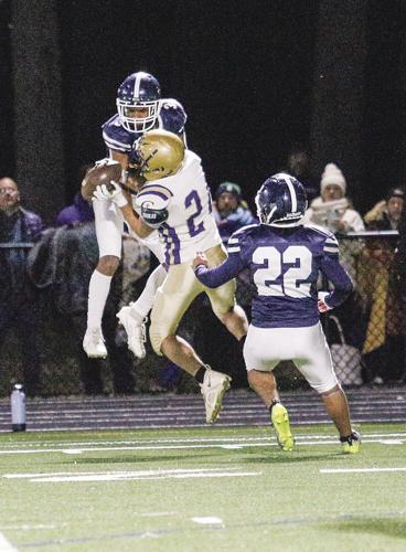 11-03-23 FA FB Playoffs jump before tackle