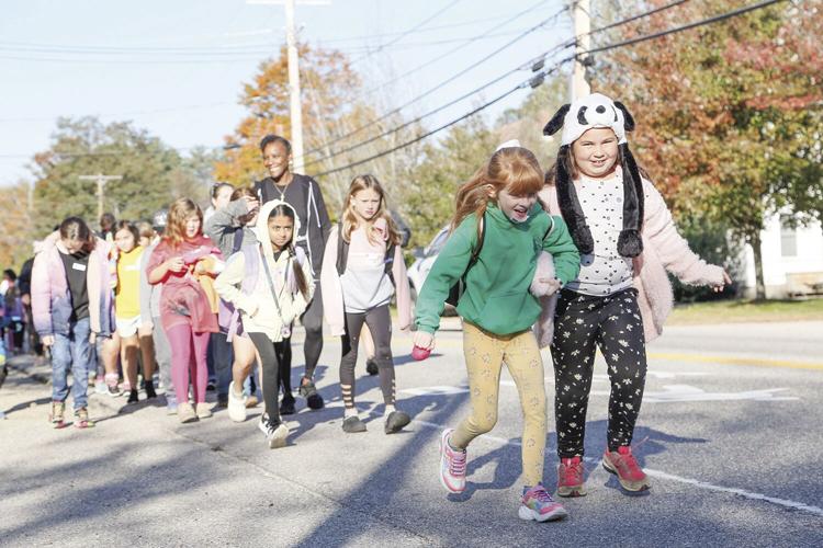 10-06-22 PT Walk to School medium run