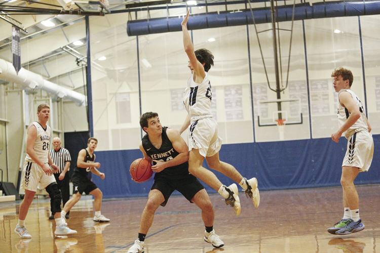 12-06-22 FA-KHS MBB davis jump