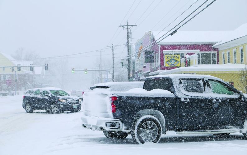 12-02-25 Snow parked cars