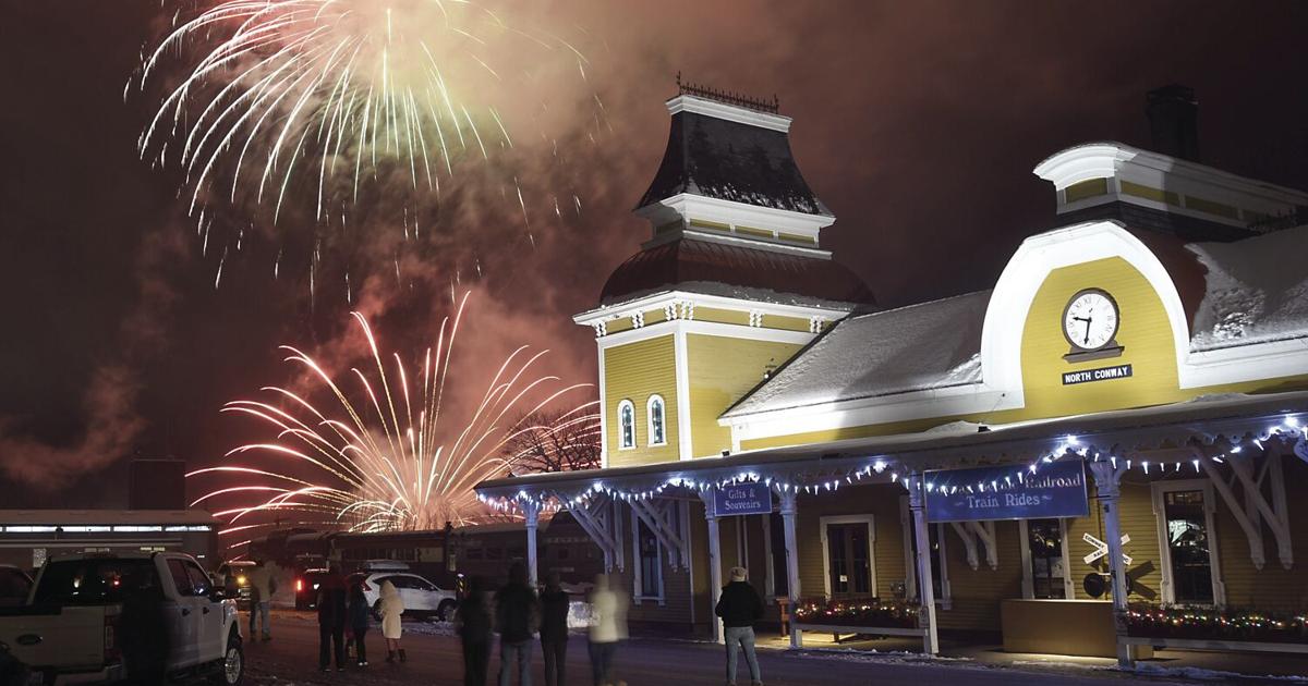 New Year S Eve Fireworks Planned Local News Conwaydailysun Com New Year S Eve Fireworks Planned Local News Conwaydailysun Com